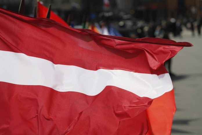 Latvijos vėliava / EPA nuotr.