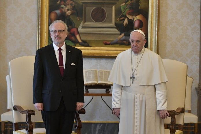 Popiežius Pranciškus susitiko su Latvijos prezidentu Egilu Levitu