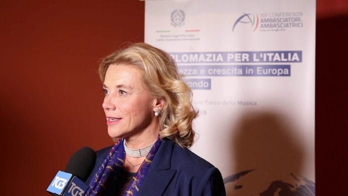 Karjeros diplomatė Elisabetta Belloni