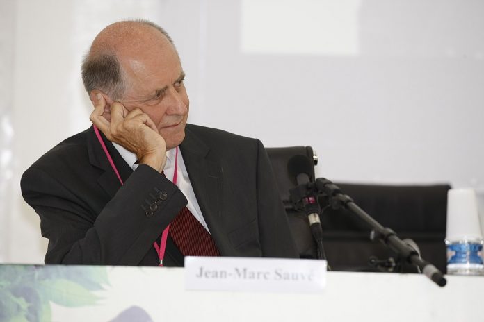 Nepriklausomos komisijs vadovas Jeanas-Marcas Sauve