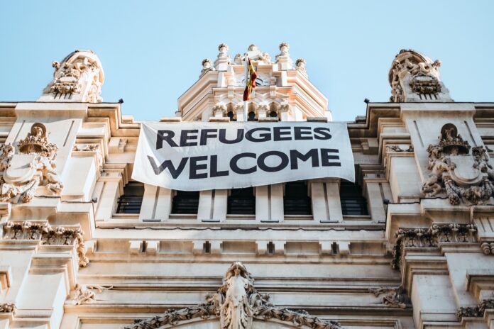 Plakatas „Pabėgėliai laukiami