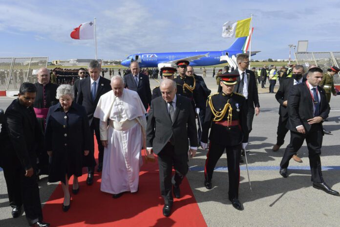 Popiežius atvyksta į Maltą