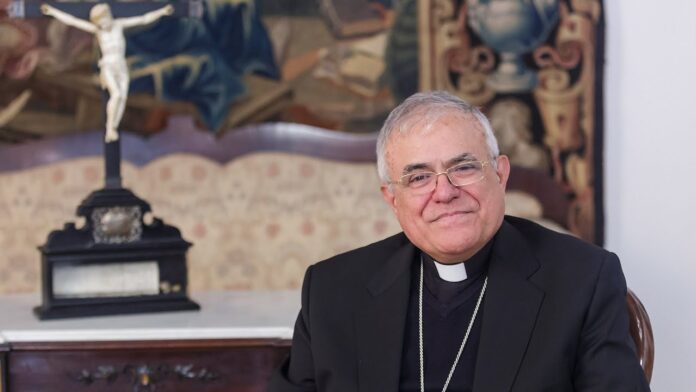 Kordobos vyskupas Demetrio Fernándezas / Youtube stop kadras