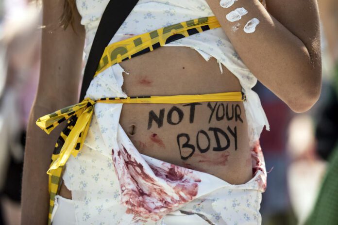 Aktyvistė už abortus, užsirašiusi „Ne tavo kūnas