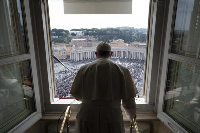 Popiežius Pranciškus per Viešpaties Angelo maldą