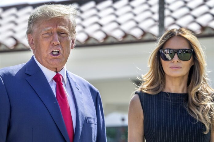 Donaldas Trumpas su žmona Melania