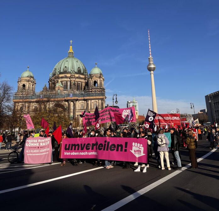 Protesto Berlyne akimirka / Soc. tinklų nuotr.