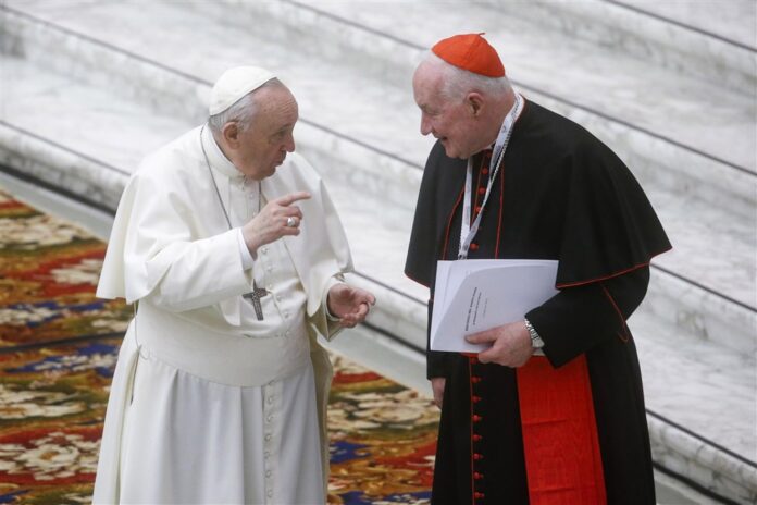 Popiežius Pranciškus ir Kanados kardinolas Marcas Ouellet / EPA nuotr.