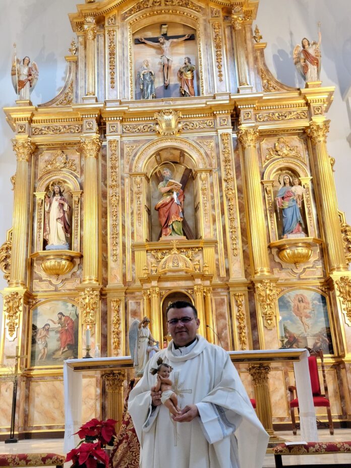 Tremtyje gyvenantis Nikaragvos kunigas Urielis Vallejosas / Soc. tinklų nuotr.