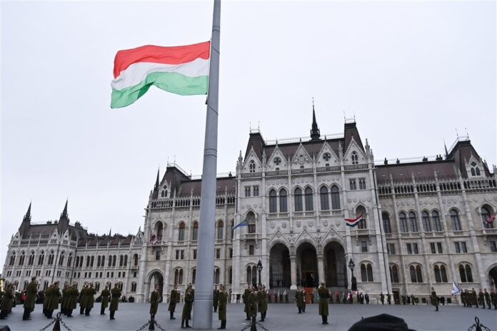 Vengrijos vėliava / EPA nuotr.