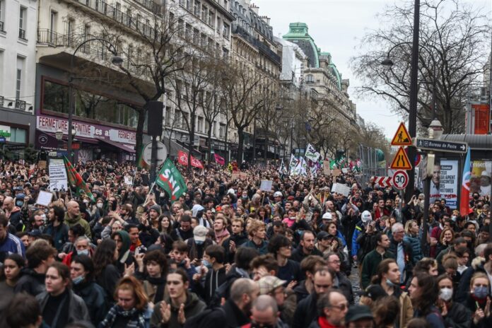 Protestas Paryžiuje, Prancūzijoje kovo 23 d. / EPA nuotr.