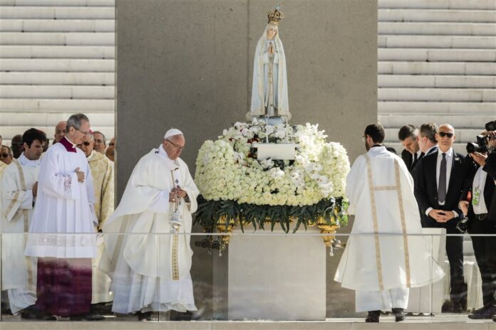 Popiežius Pranciškus Fatimoje, Portugalijoje / EPA nuotr.