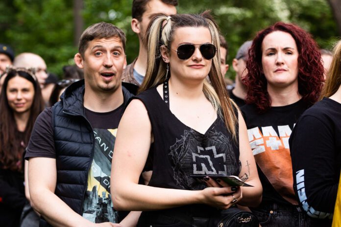 „Rammstein“ fanai renkasi į koncertą Vilniaus Vingio parke