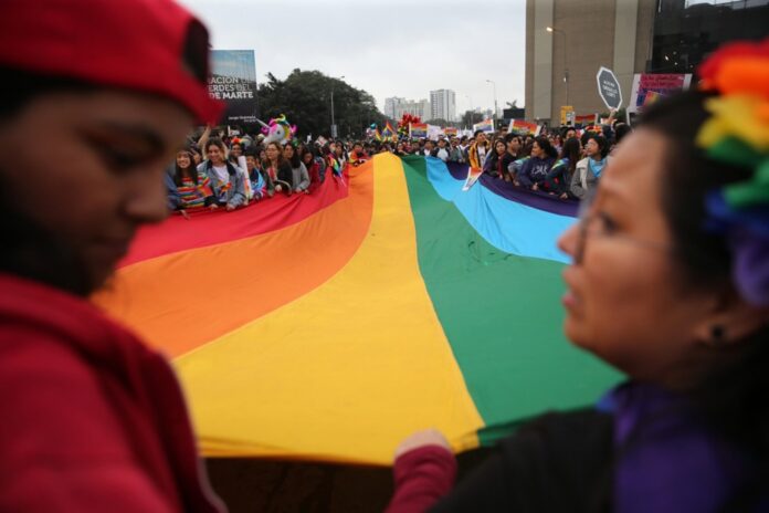 LGBT paradas Peru / EPA nuotr.