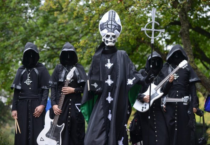 Okultinės roko grupės Kaselyje, Vokietijoje / EPA nuotr.