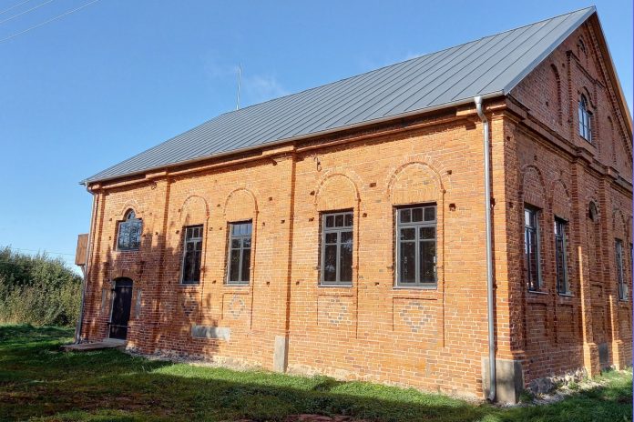 Sutvarkytas Čekiškės sinagogos pastatas / Kultūros paveldo departamento nuotr.