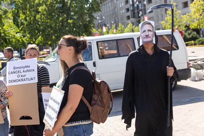 Ūkininkų protestas prie seimo.