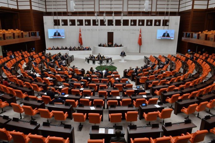 Turkijos parlamentas balsavime dėl Švedijos narystės NATO / EPA nuotr.