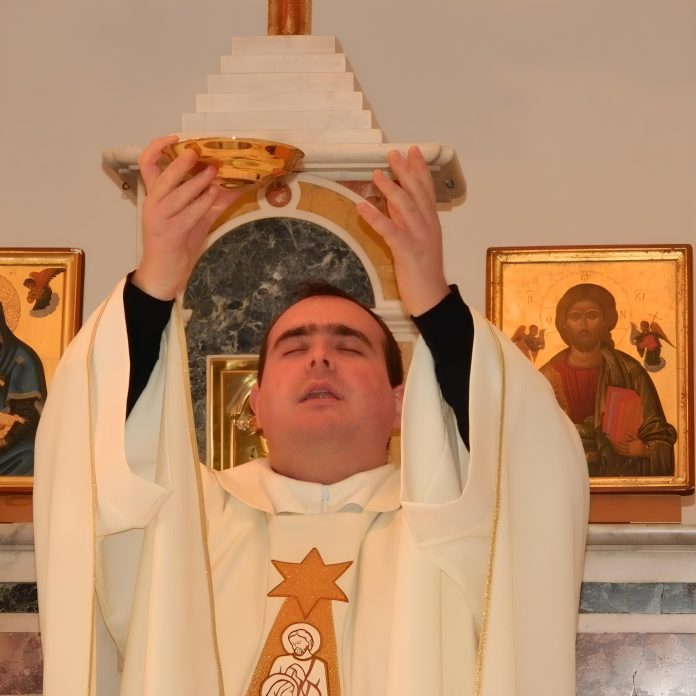 Česaničio parapijos kunigas Felice Palamara / Soc. tinklų nuotr.