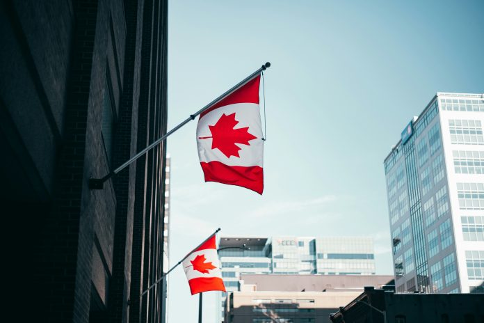 Kanados vėliava / Unsplash nuotr.