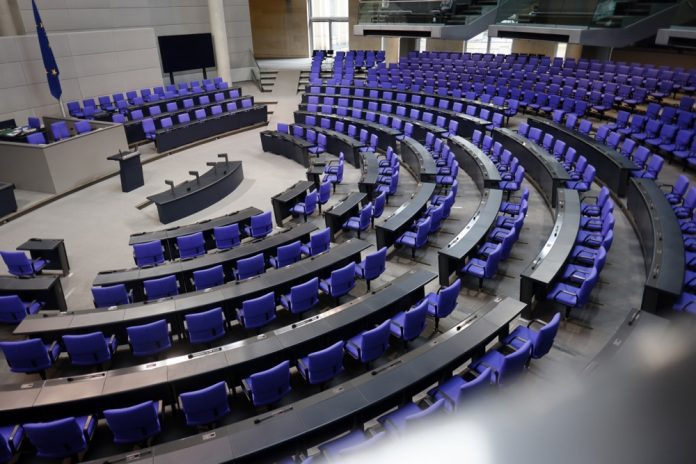 Vokietijos žemieji parlamento rūmai (Bundestagas)