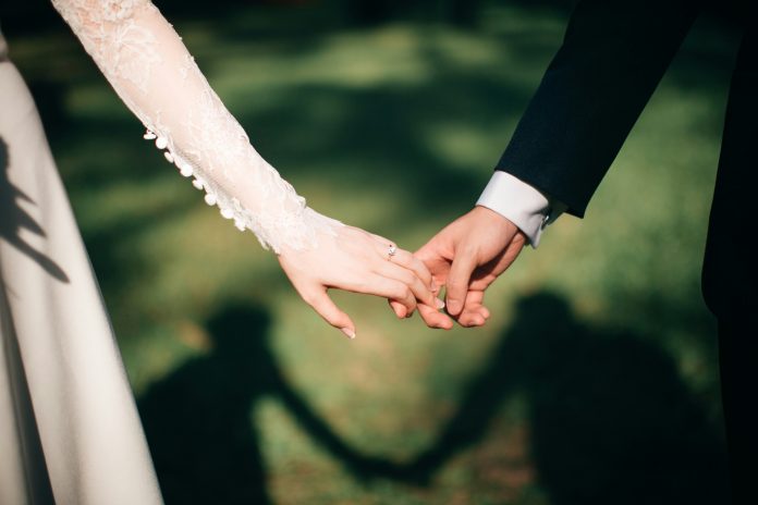 Vilniaus rajono meras prašo leisti merams atlikti santuokos registravimo ceremoniją