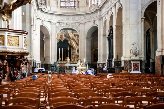 Prancūzijoje šiais metais bus įšventinti 105 nauji kunigai