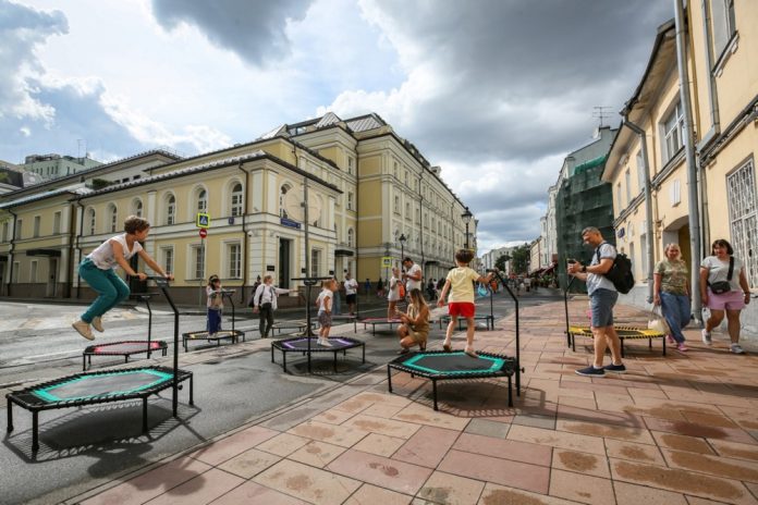 Kremlius susirūpino gimstamumu: „tai pražūtinga tautos ateičiai