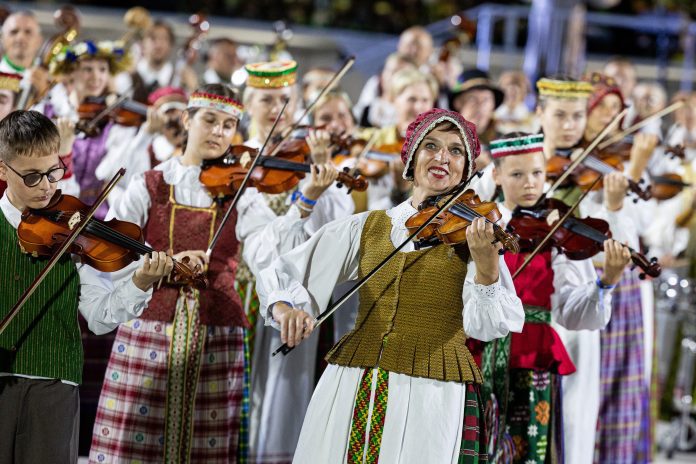 Į ligoninę pateko 17 šimtmečio Dainų šventės dalyvių