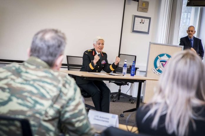 Kanadoje moteris pirmą kartą vadovaus ginkluotosioms pajėgoms