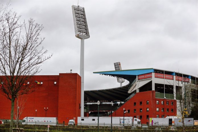 Briuselio Karaliaus Bodveno stadione popiežius Pranciškus aukos Mišias / EPA nuotr.