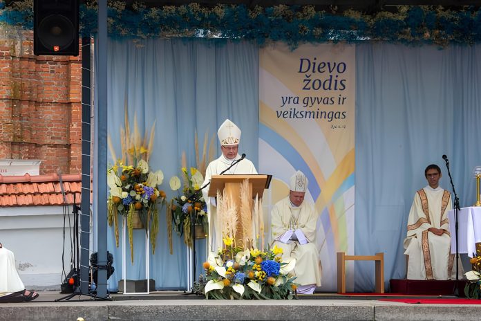 Kardinolas S.Tamkevičius SJ: mūsų prigimtis bijo bet kokio kryžiaus