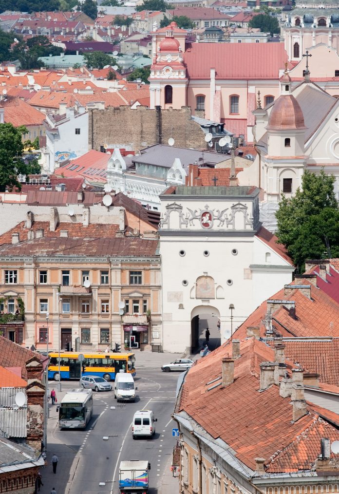 Vilniaus senamiestis, Aušros Vartai, Šv. Teresės ir Šv. Kazimiero bažnyčios / BNS nuotr.